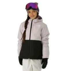 The North Face Girls Freedom Triclimate Jacket 9 The North Face Girls Freedom Triclimate Jacket -Winter Kids Clothing Store fw23 tnf girlsfreedomtriclimatejacket lavendarfog model1